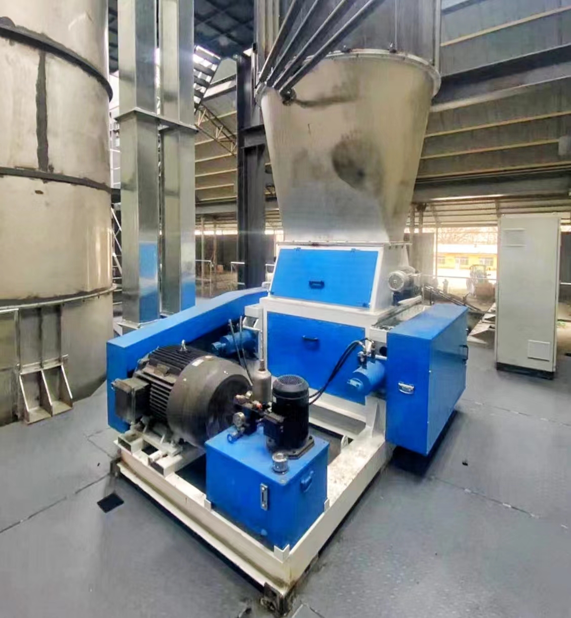 日產(chǎn)120噸蒸汽玉米壓片機(jī)組 廣富機(jī)械有限公司制造